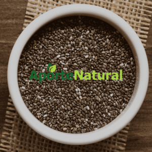 Semillas de chía, fuente vegetal de Omega 3, junto al logo de Aporte Natural.